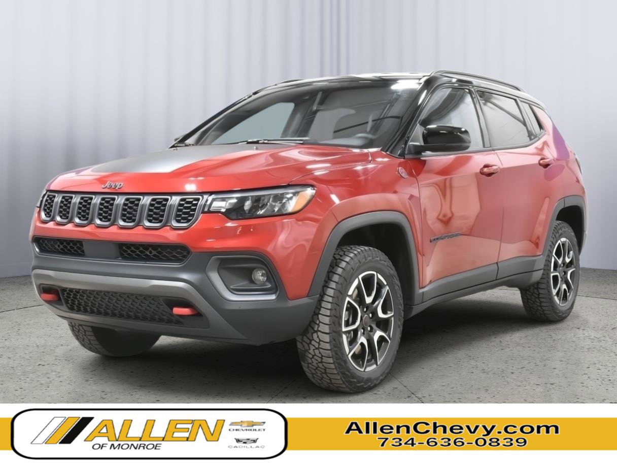 Used 2025 Jeep Compass Trailhawk