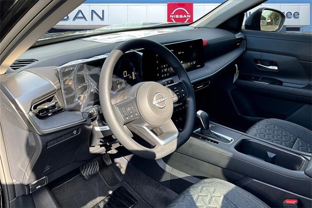 New 2026 Nissan Kicks SV image 6