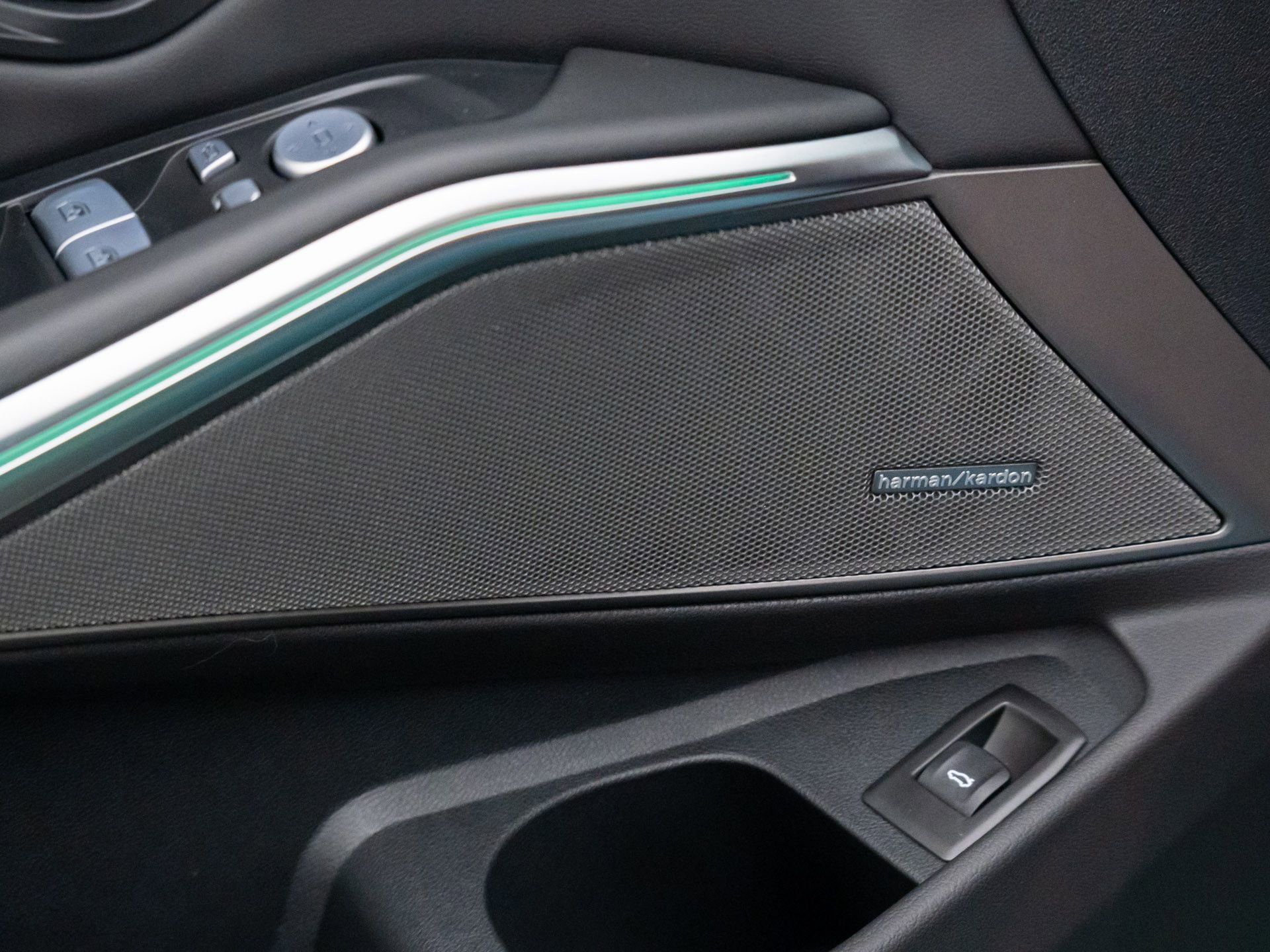 Used 2025 BMW M3 w/ Carbon Package RWD image 15