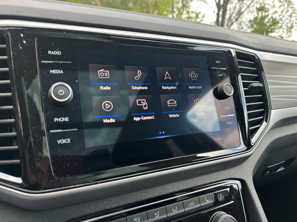 Certified 2023 Volkswagen Atlas SEL AWD/4WD image 9