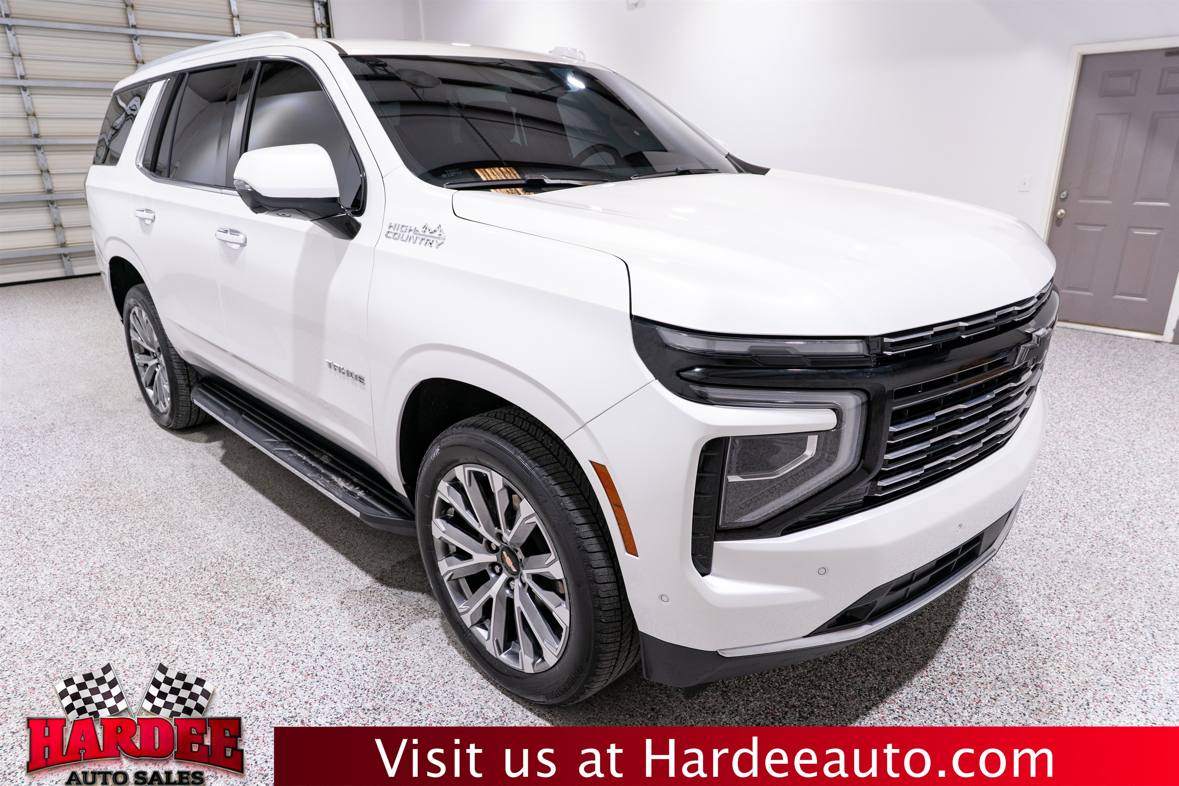 Used 2025 Chevrolet Tahoe High Country w/ LPO, Illumination Package AWD/4WD image 6