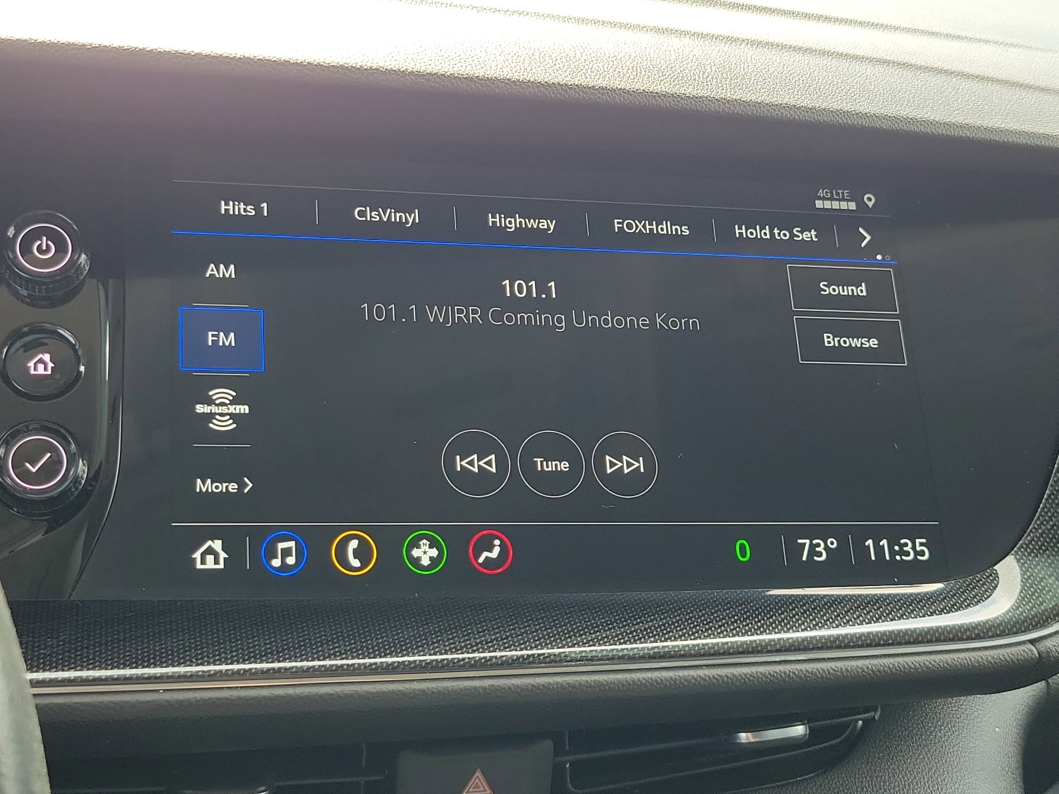 Used 2023 Buick Envision Essence image 25