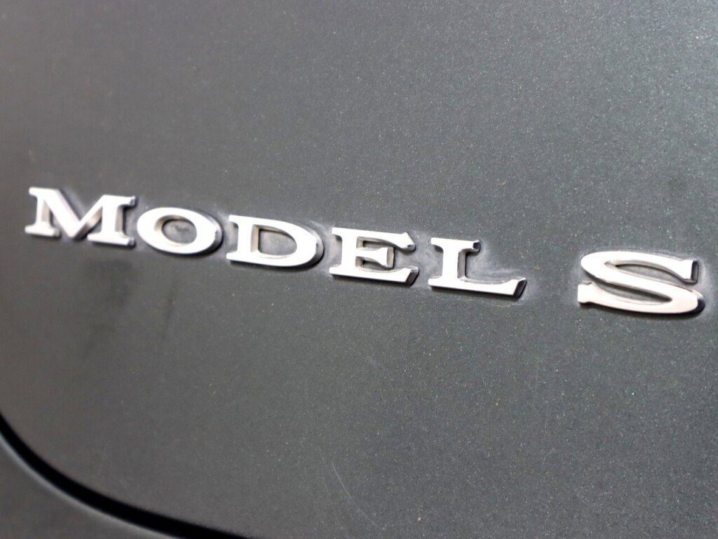 Used 2014 Tesla Model S 60 image 32