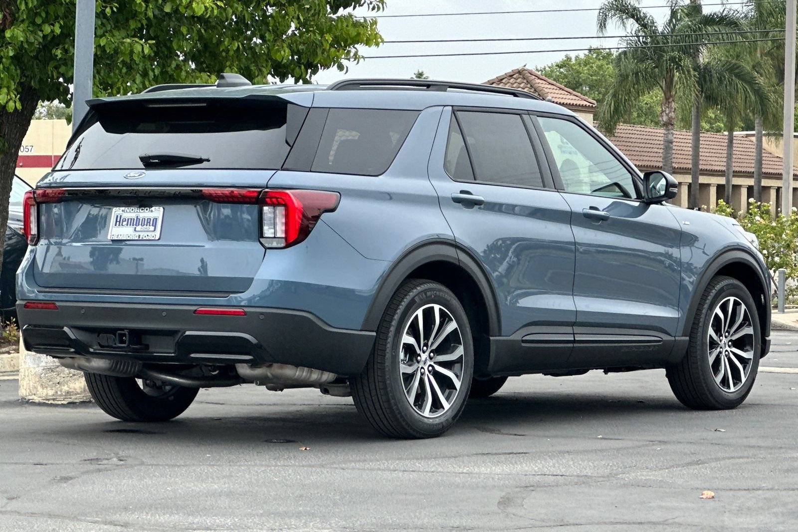 New 2026 Ford Explorer ST-Line w/ Premium Package RWD image 4
