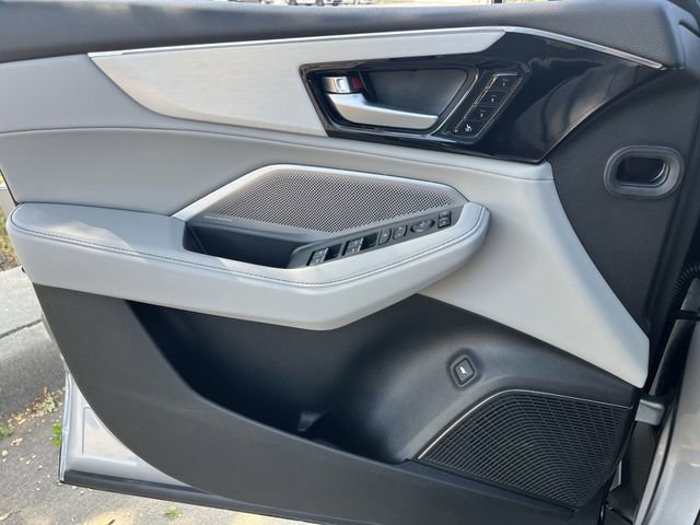 Certified 2026 Acura MDX w/ Technology Package FWD image 26