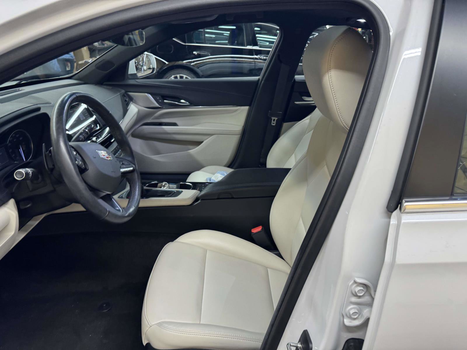 Certified 2023 Cadillac CT4 Luxury w/ Sun And Sound Package image 11