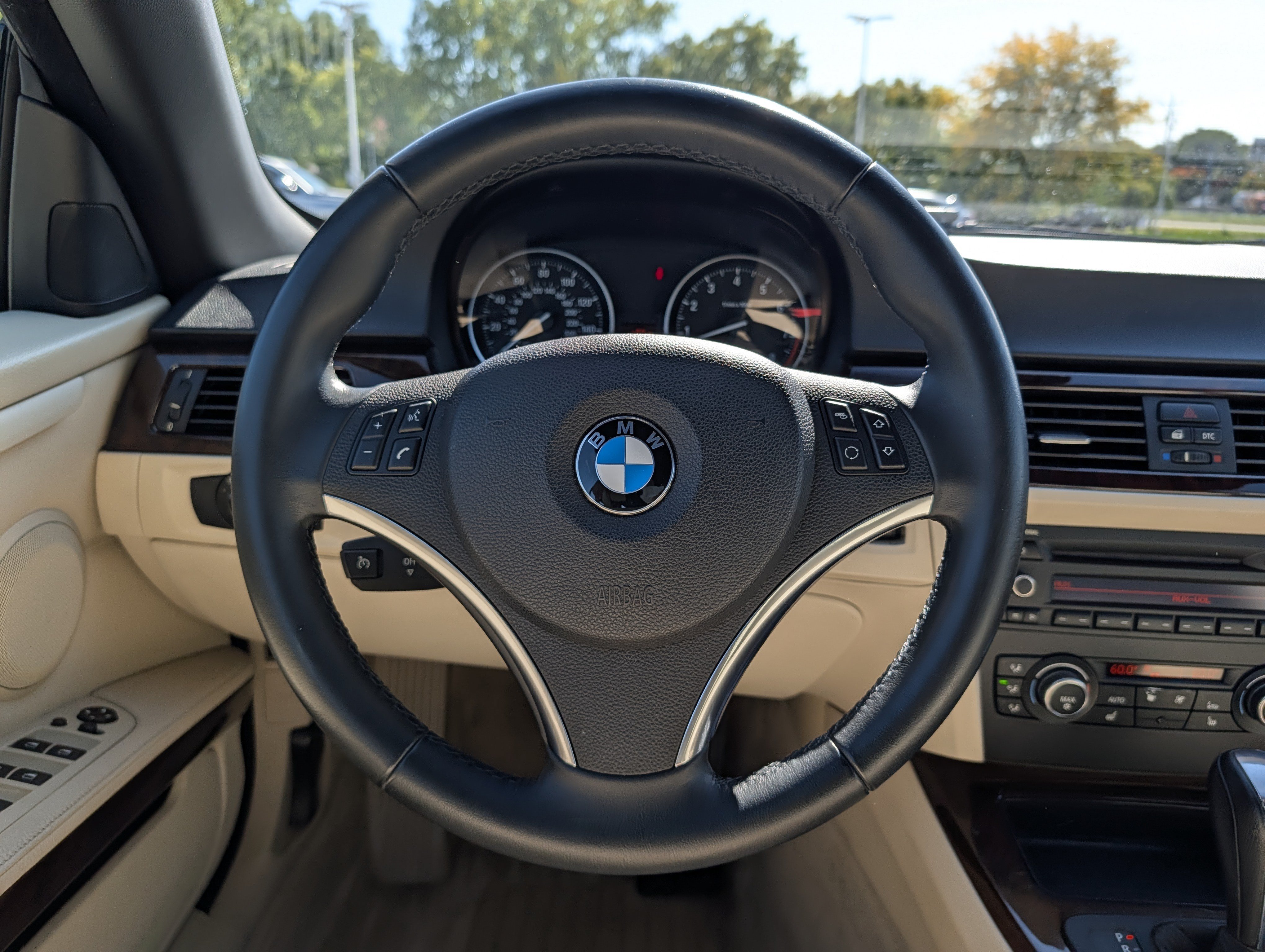 Used 2011 BMW 328i Convertible RWD image 25