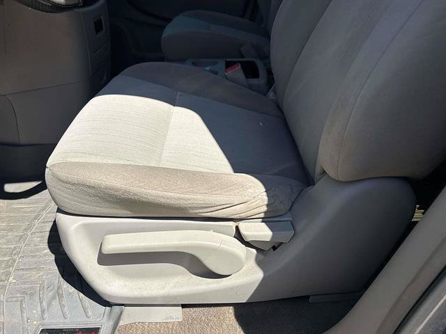 Used 2015 Nissan Quest SV FWD image 17