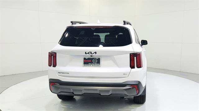 Used 2025 Kia Sorento SX Prestige w/ Sage Leather Package image 8