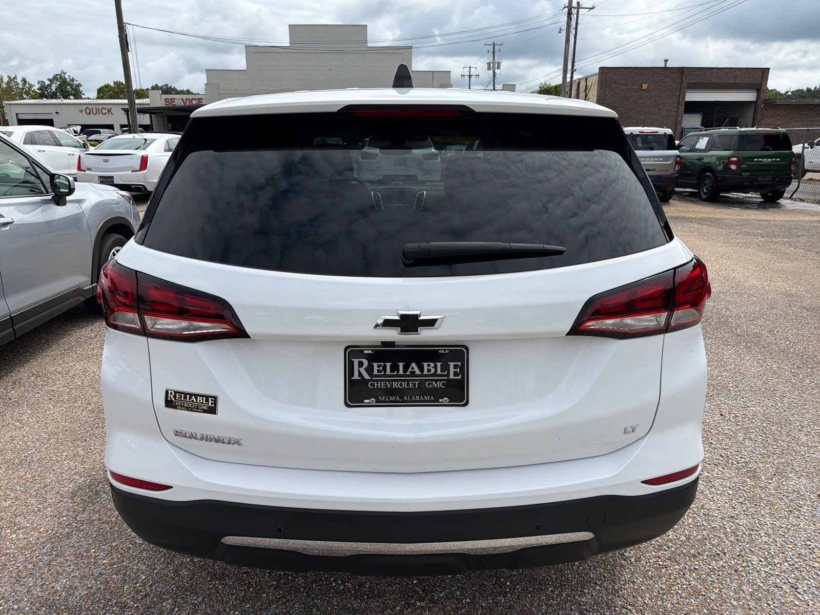 Used 2024 Chevrolet Equinox LT w/ LPO, Floor Liner Package FWD image 4
