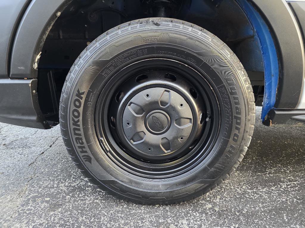 Used 2020 Ford Transit 250 Low Roof image 5