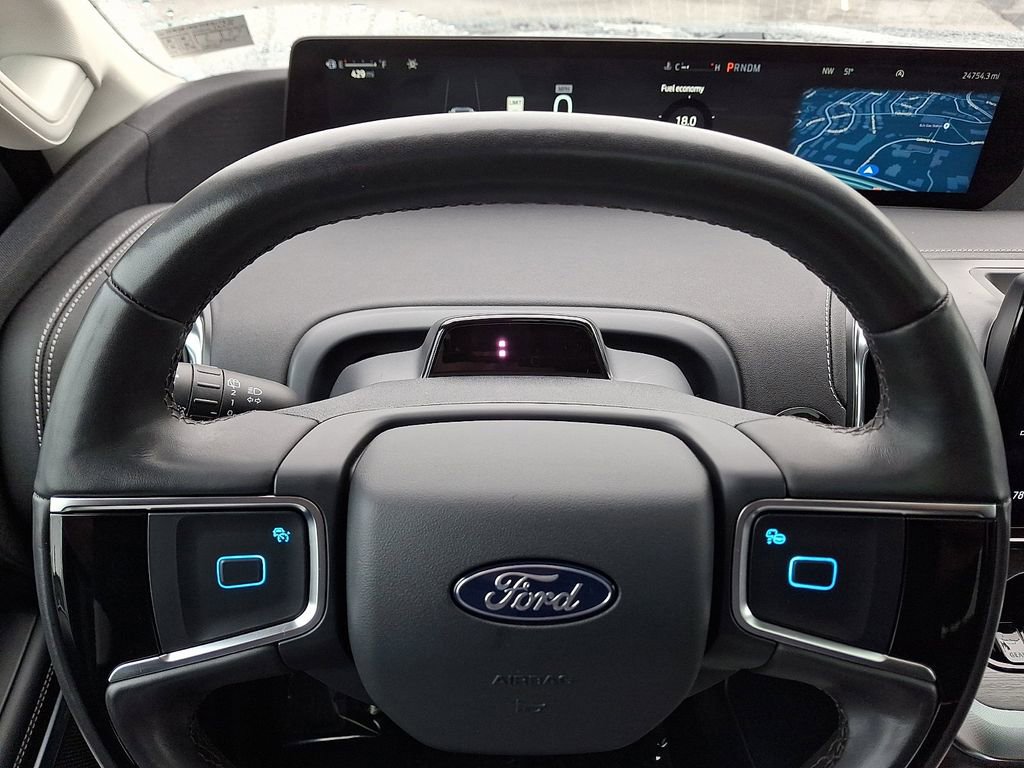 Certified 2025 Ford Expedition Max Platinum image 21