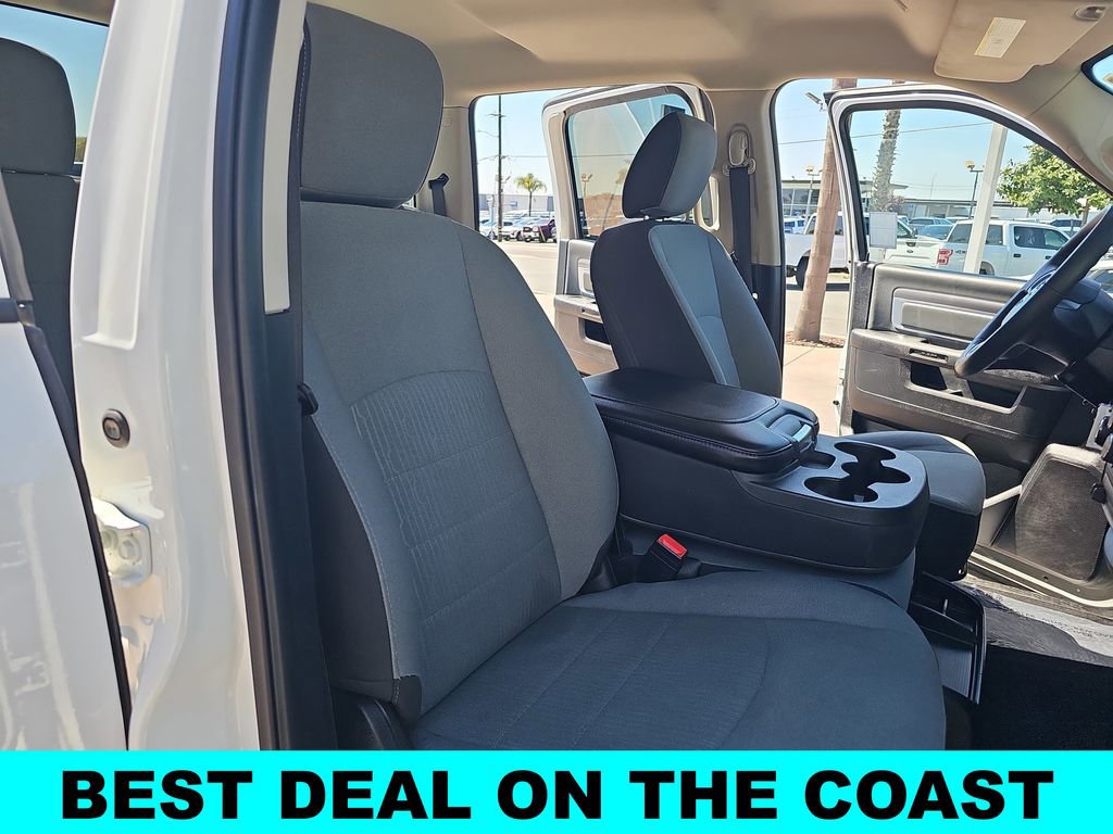Used 2022 RAM 1500 Classic SLT w/ Electronics Group image 10