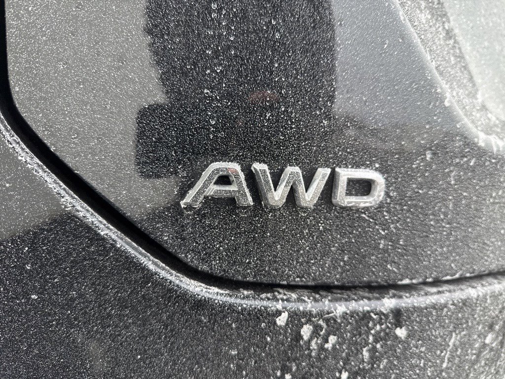 Certified 2025 Honda Pilot Touring image 5