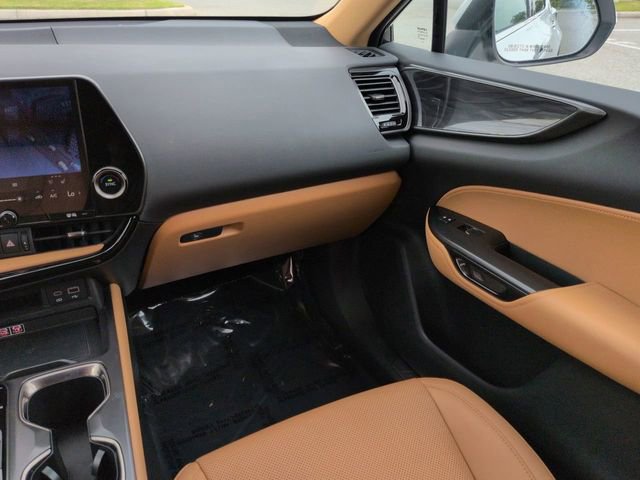 Used 2025 Lexus NX 250 FWD w/ Accessory Package (Z1) image 17