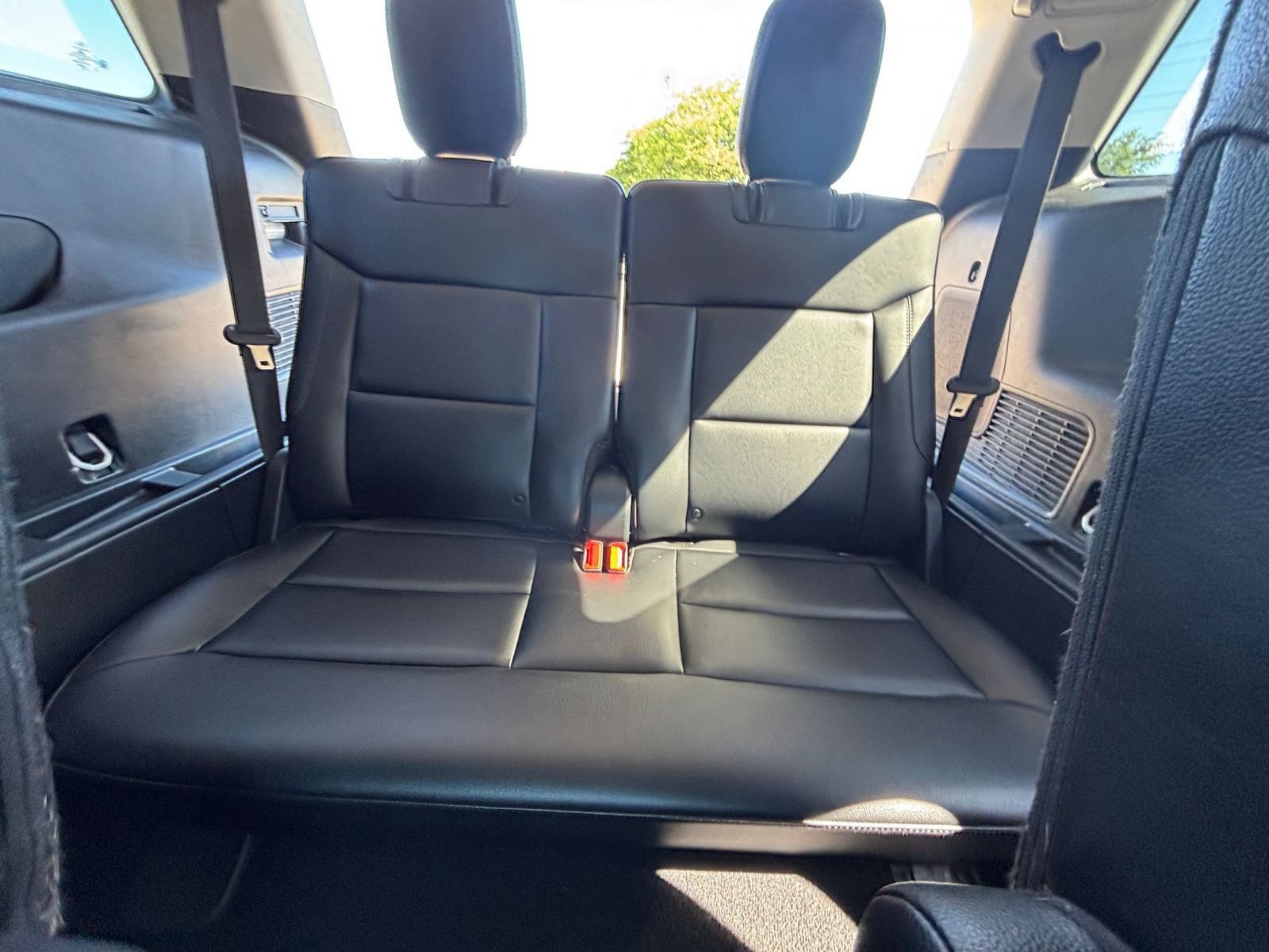 Used 2024 Ford Explorer Limited RWD image 28