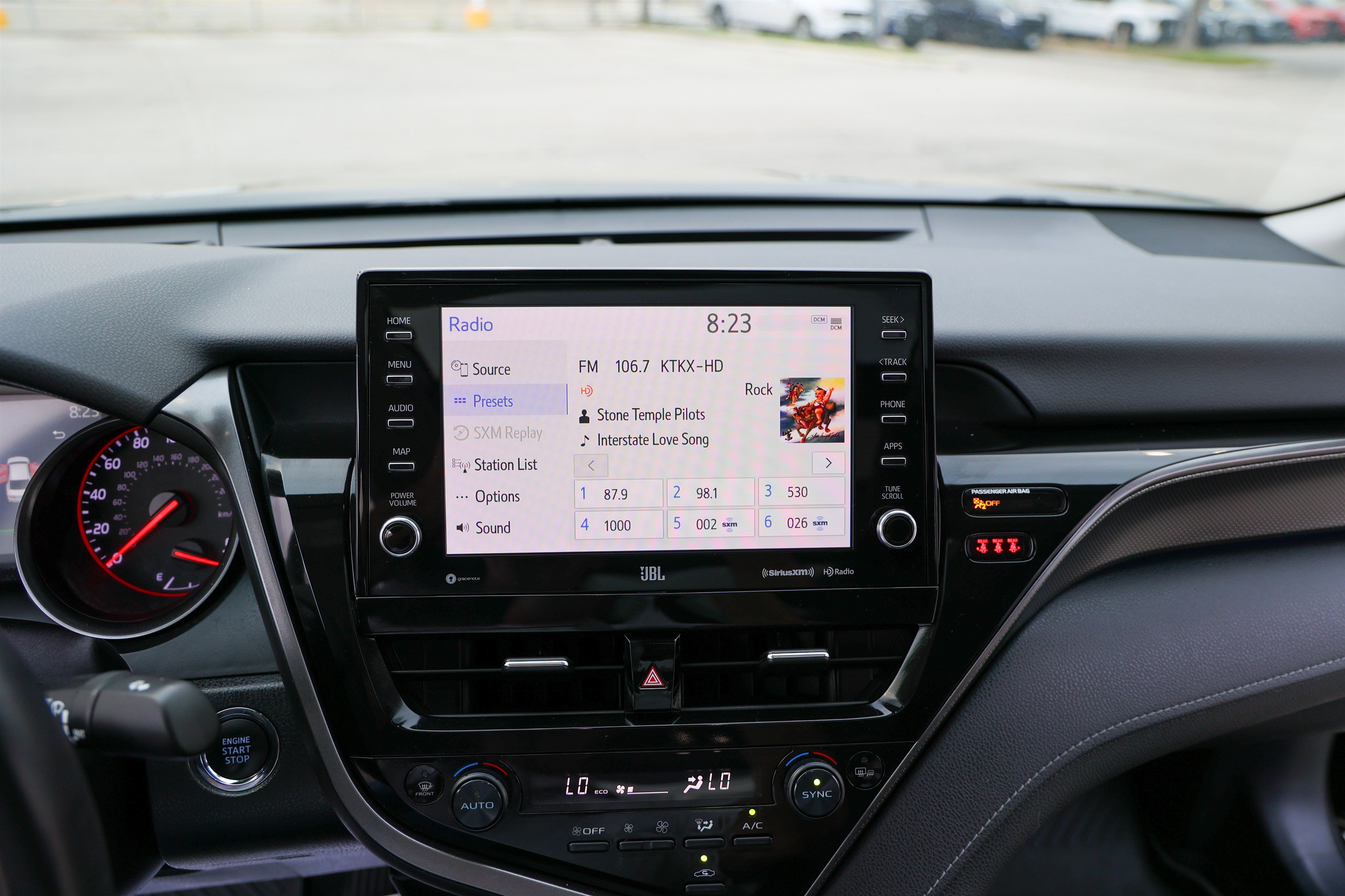 Used 2022 Toyota Camry XSE image 20