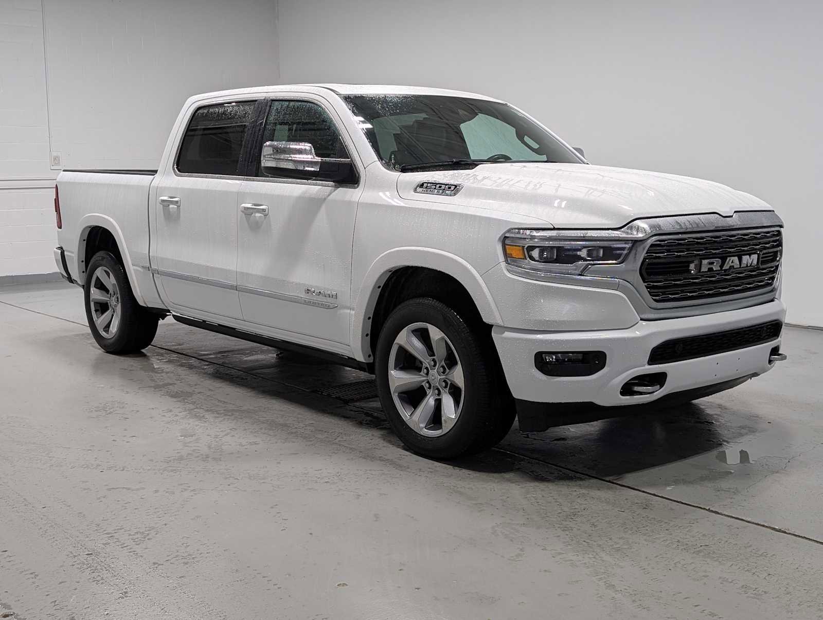 Used 2020 RAM 1500 Limited image 7