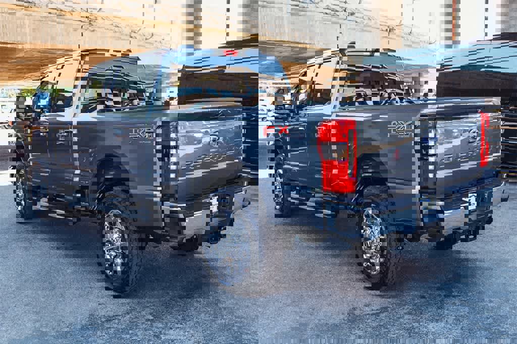New 2025 Ford F250 Lariat w/ Chrome Package image 6