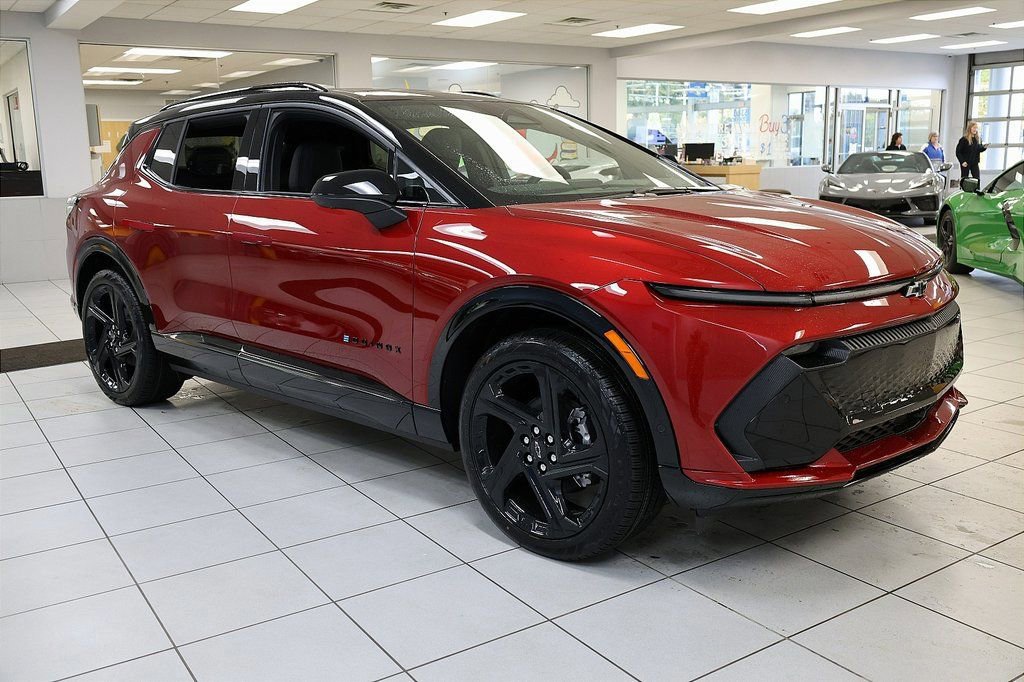 New 2026 Chevrolet Equinox EV RS image 13