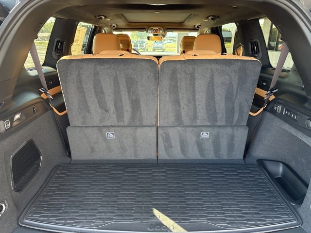 New 2025 Jeep Grand Cherokee L Summit image 15