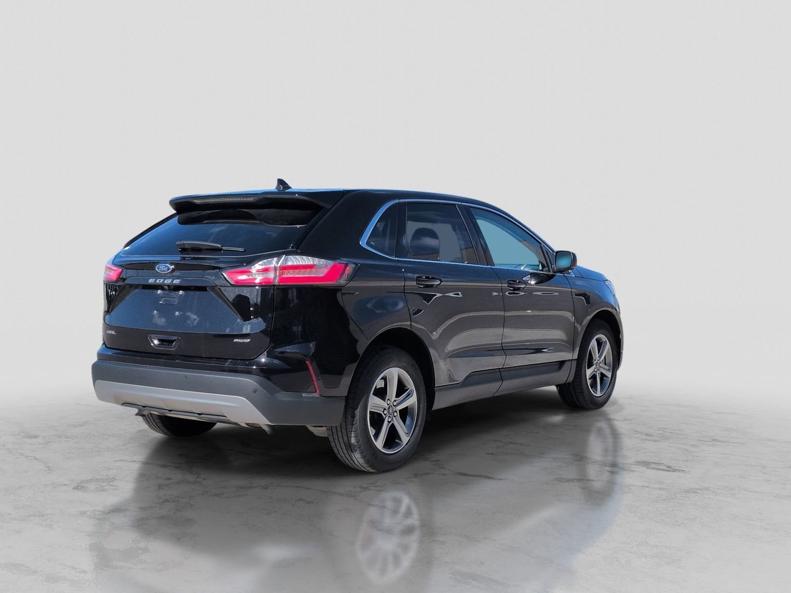 Certified 2024 Ford Edge SEL w/ Convenience Package image 8