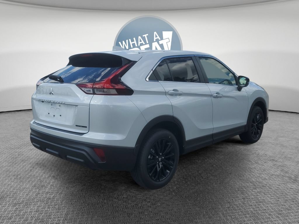 New 2026 Mitsubishi Eclipse Cross LE AWD/4WD image 3
