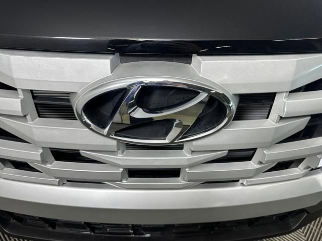 Used 2024 Hyundai Santa Cruz SE image 9