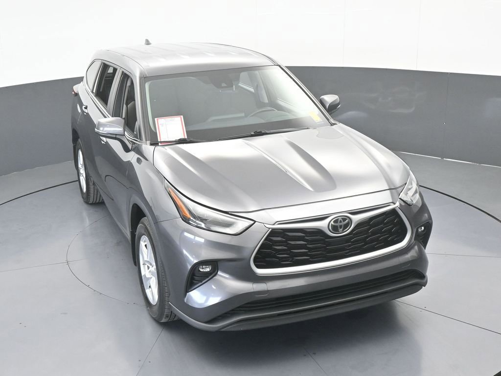 Used 2023 Toyota Highlander LE image 58
