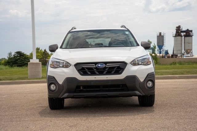 Used 2021 Subaru Crosstrek 2.5i Sport w/ Moonroof Package AWD/4WD image 2