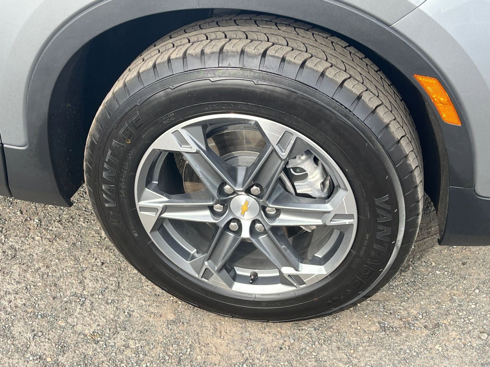 Used 2025 Chevrolet Blazer LT image 32