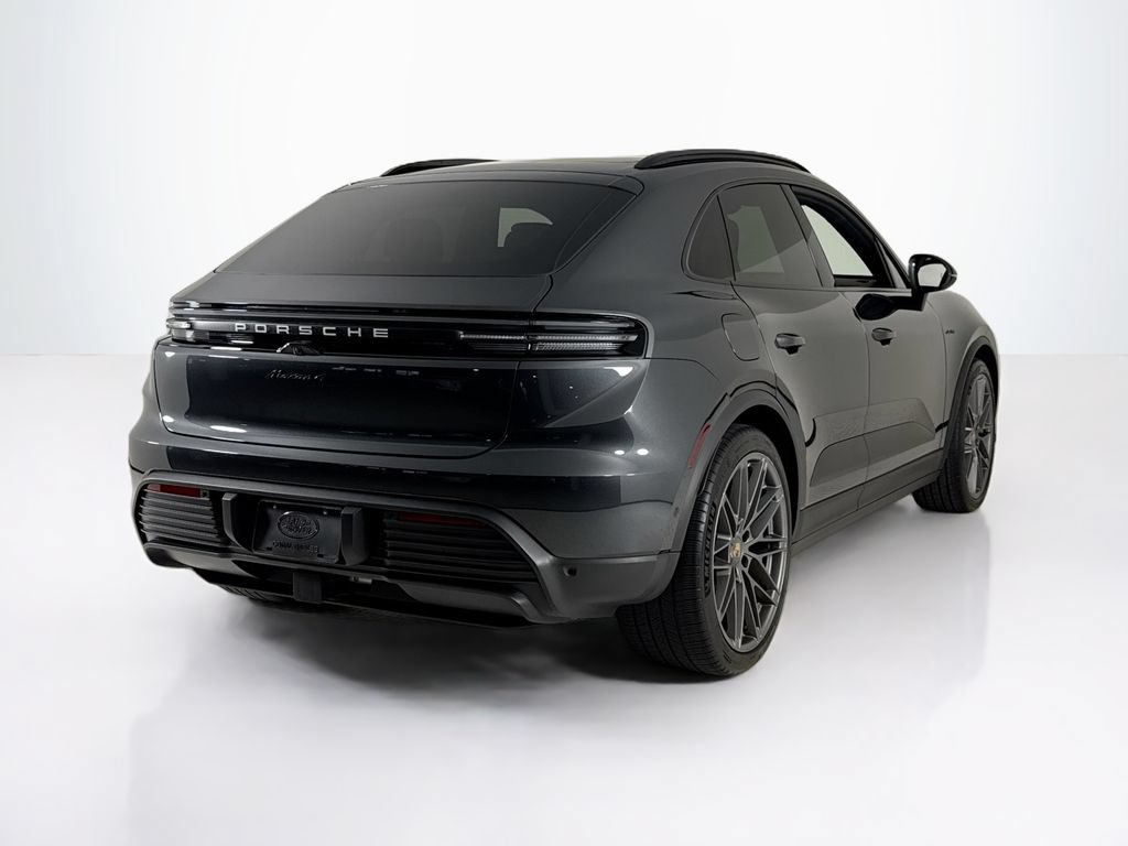 Certified 2024 Porsche Macan 4 Electric AWD/4WD image 5