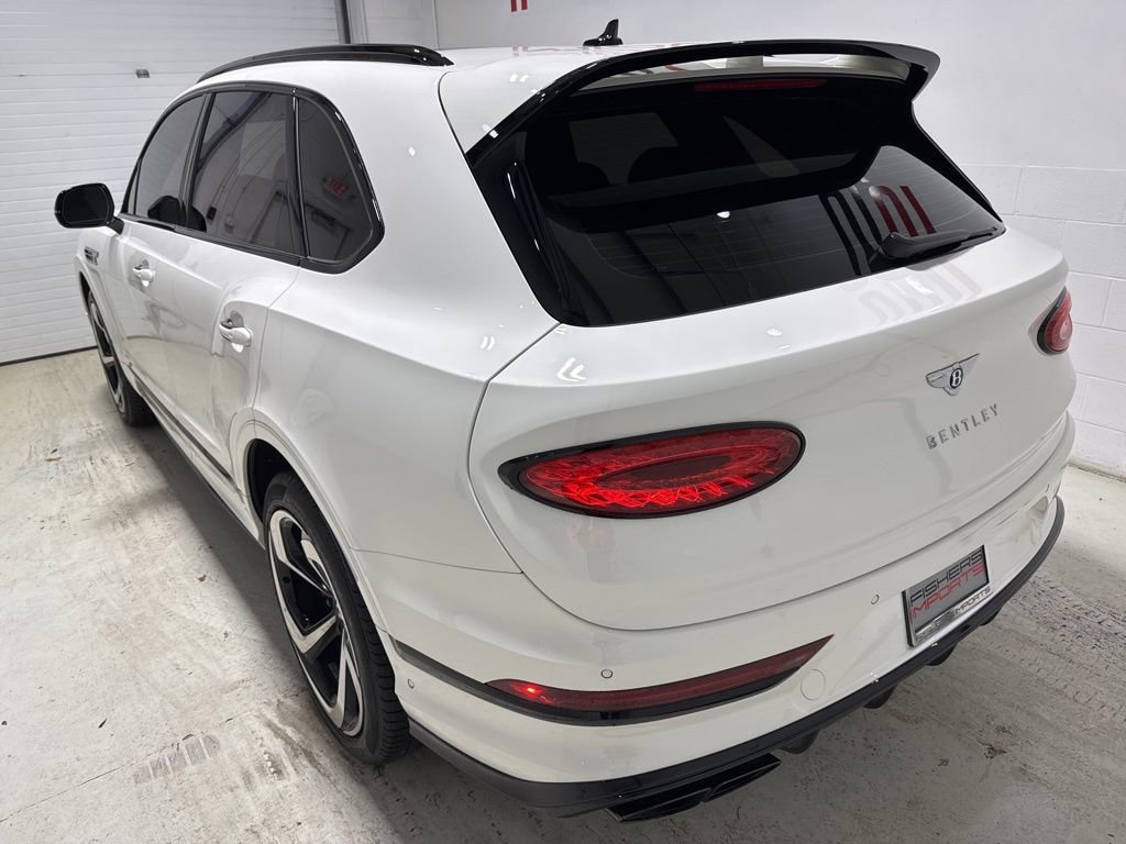 Used 2023 Bentley Bentayga AWD/4WD image 10