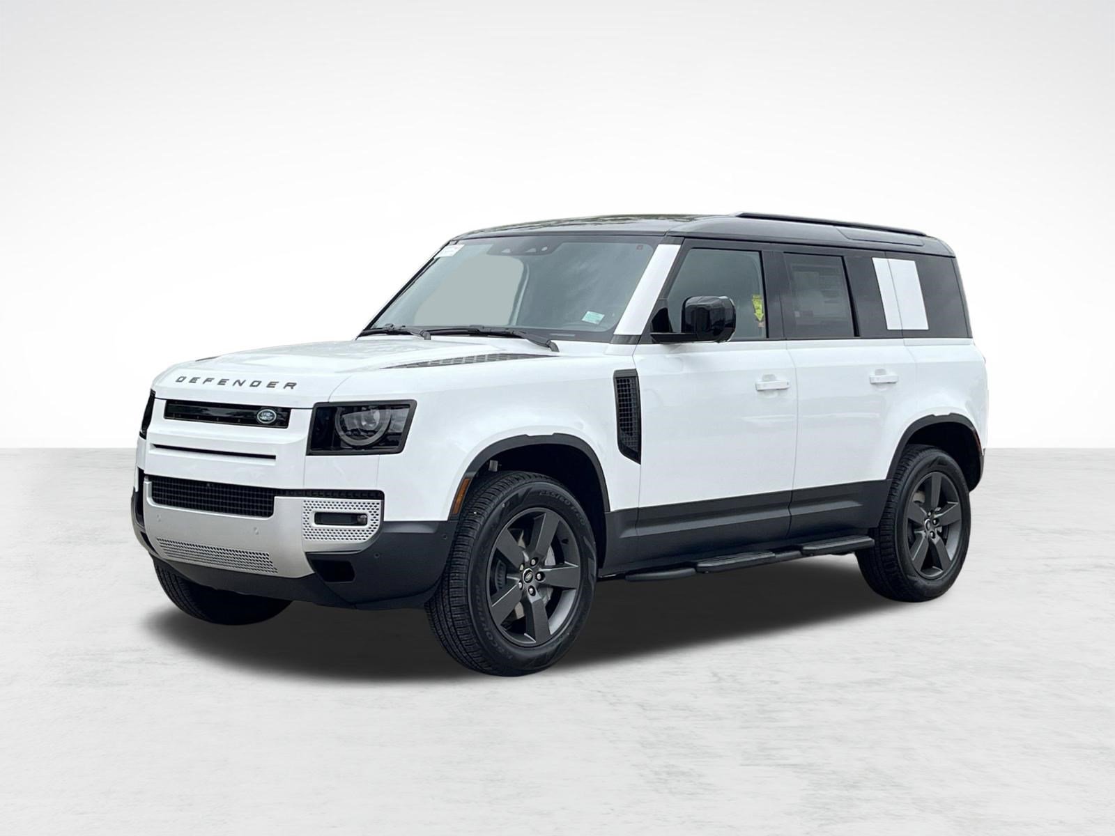 Used 2025 Land Rover Defender 110 S image 1