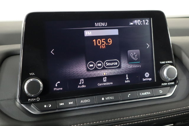 Used 2025 Nissan Rogue SV FWD image 25