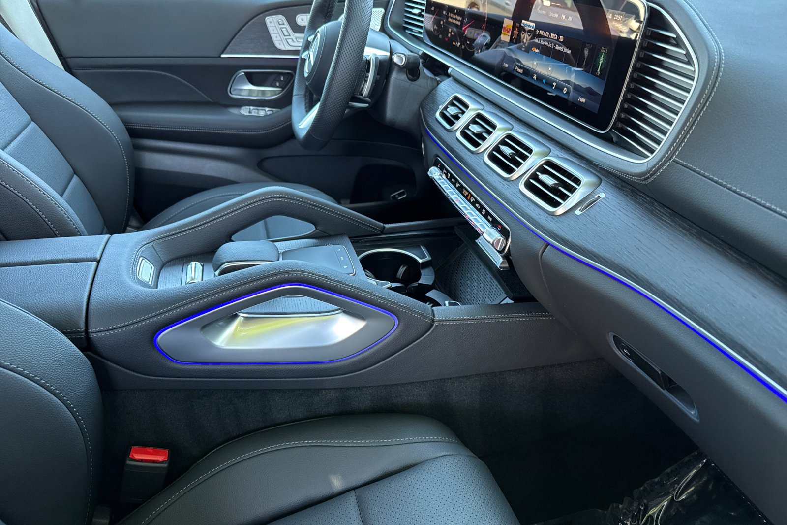 New 2026 Mercedes-Benz GLS 450 4MATIC image 17