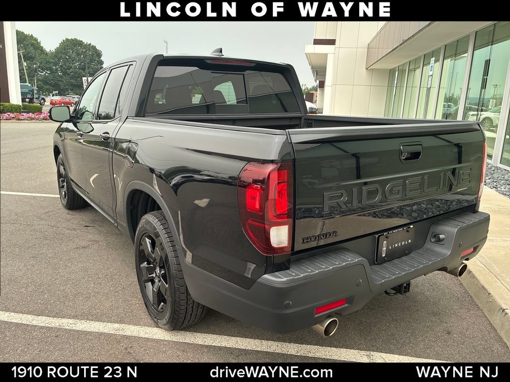 Used 2024 Honda Ridgeline Black Edition image 3
