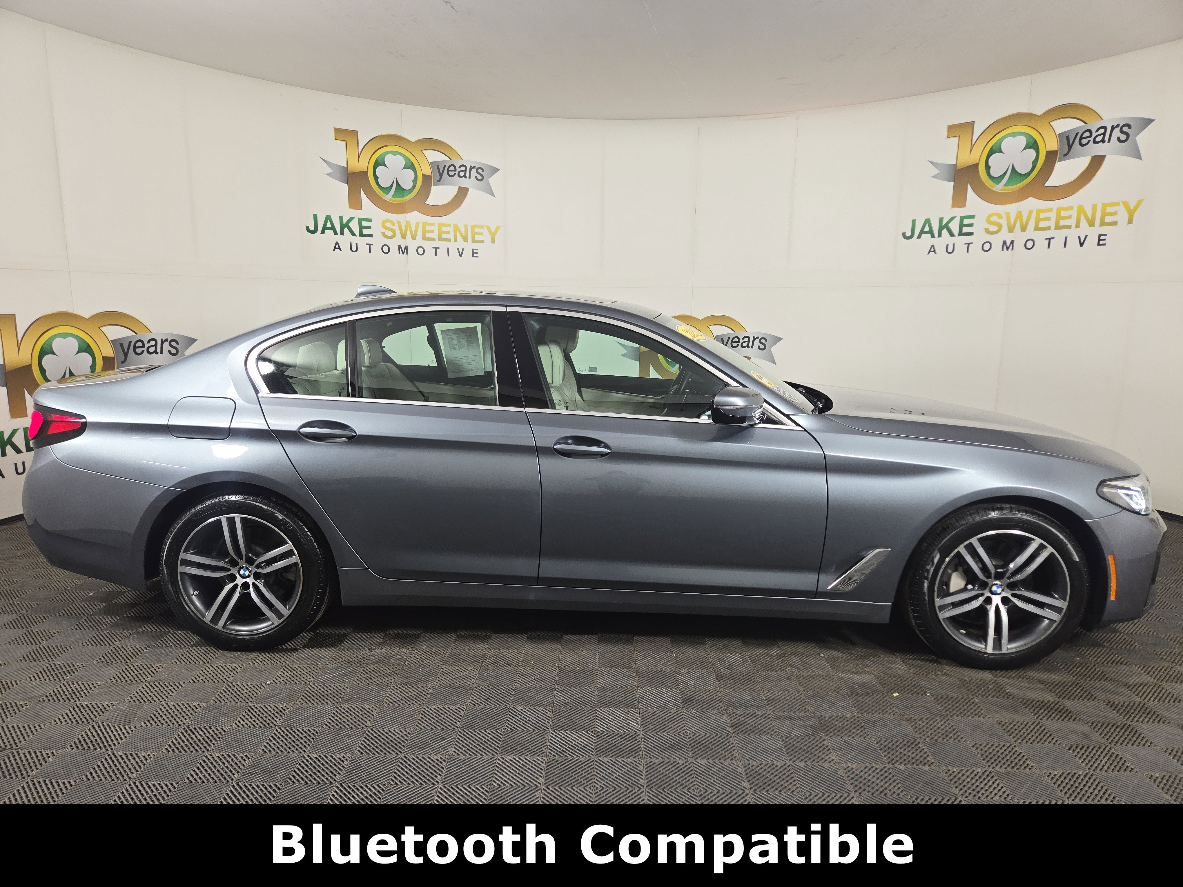 Used 2022 BMW 530i xDrive w/ Executive Package image 10