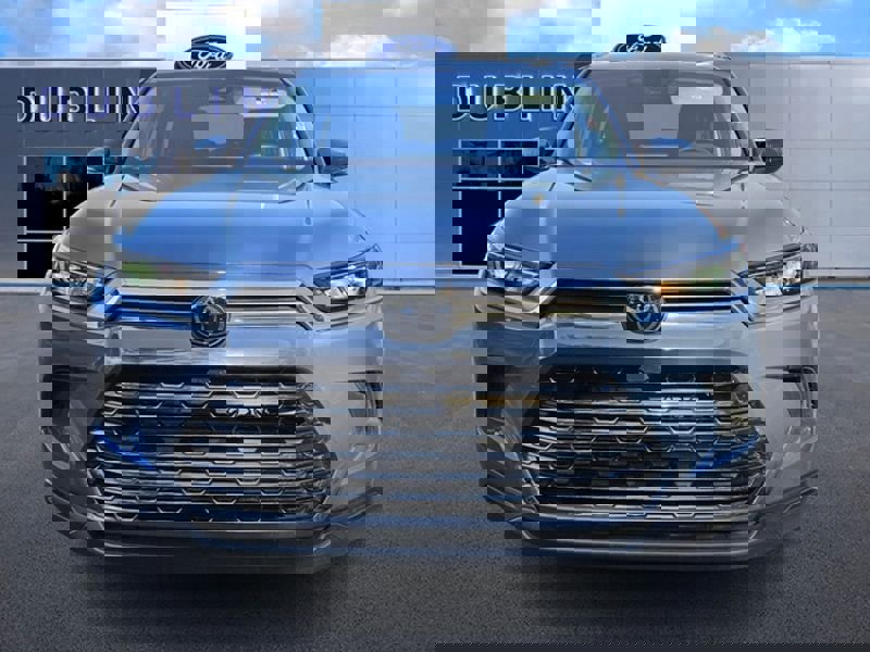 Used 2024 Toyota Grand Highlander XLE image 2