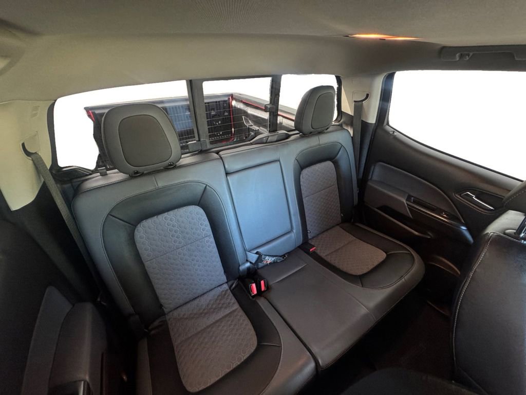 Used 2019 Chevrolet Colorado Z71 RWD image 16