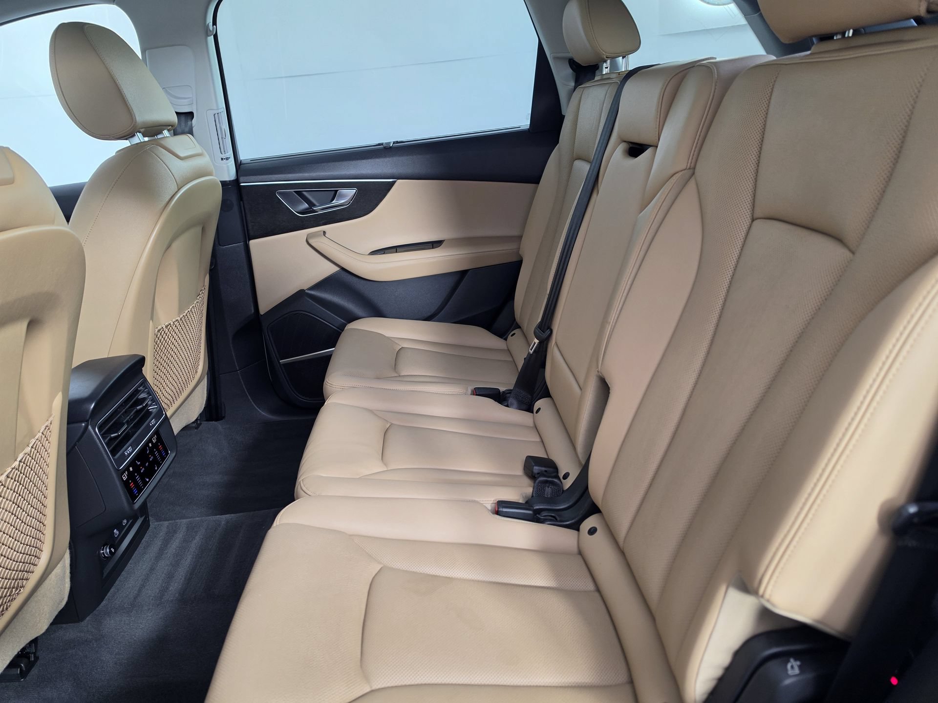 Certified 2024 Audi Q7 2.0T Premium Plus AWD/4WD image 39
