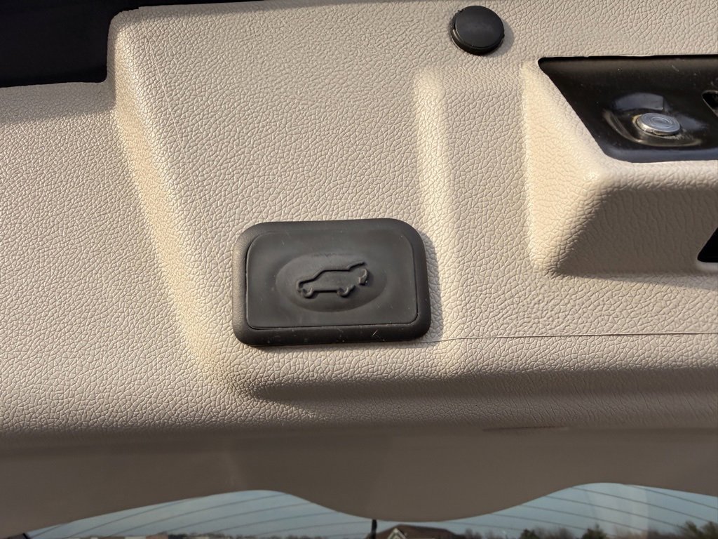 Used 2016 Buick Enclave Leather image 29