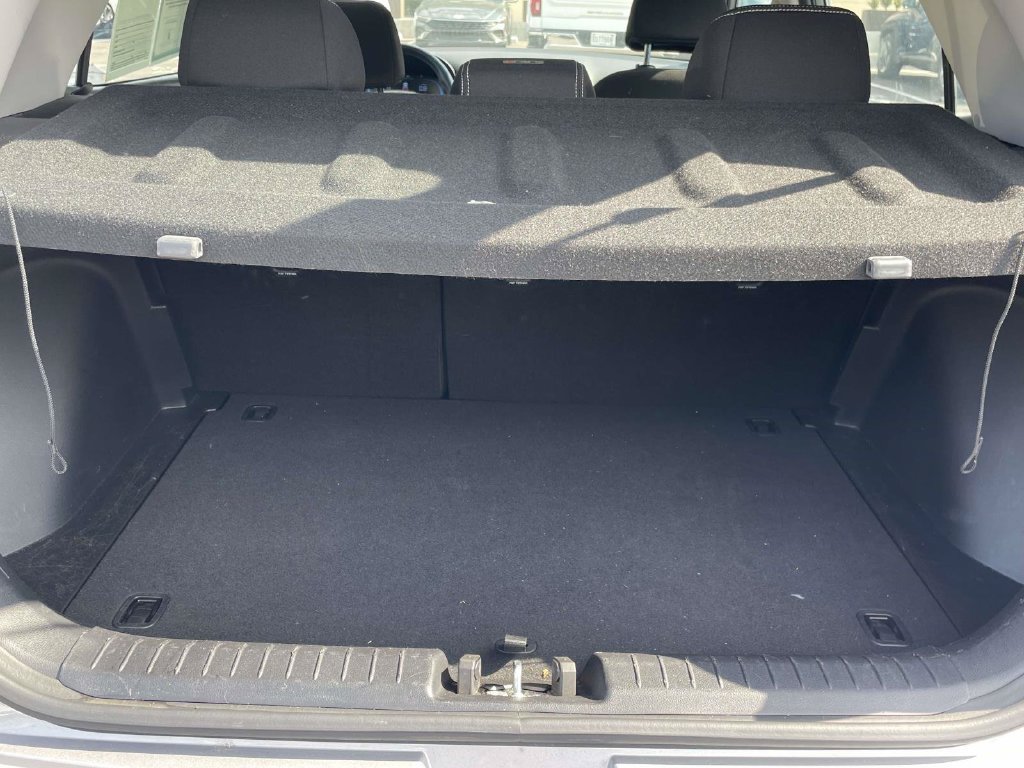 Used 2025 Hyundai Venue SEL FWD image 27