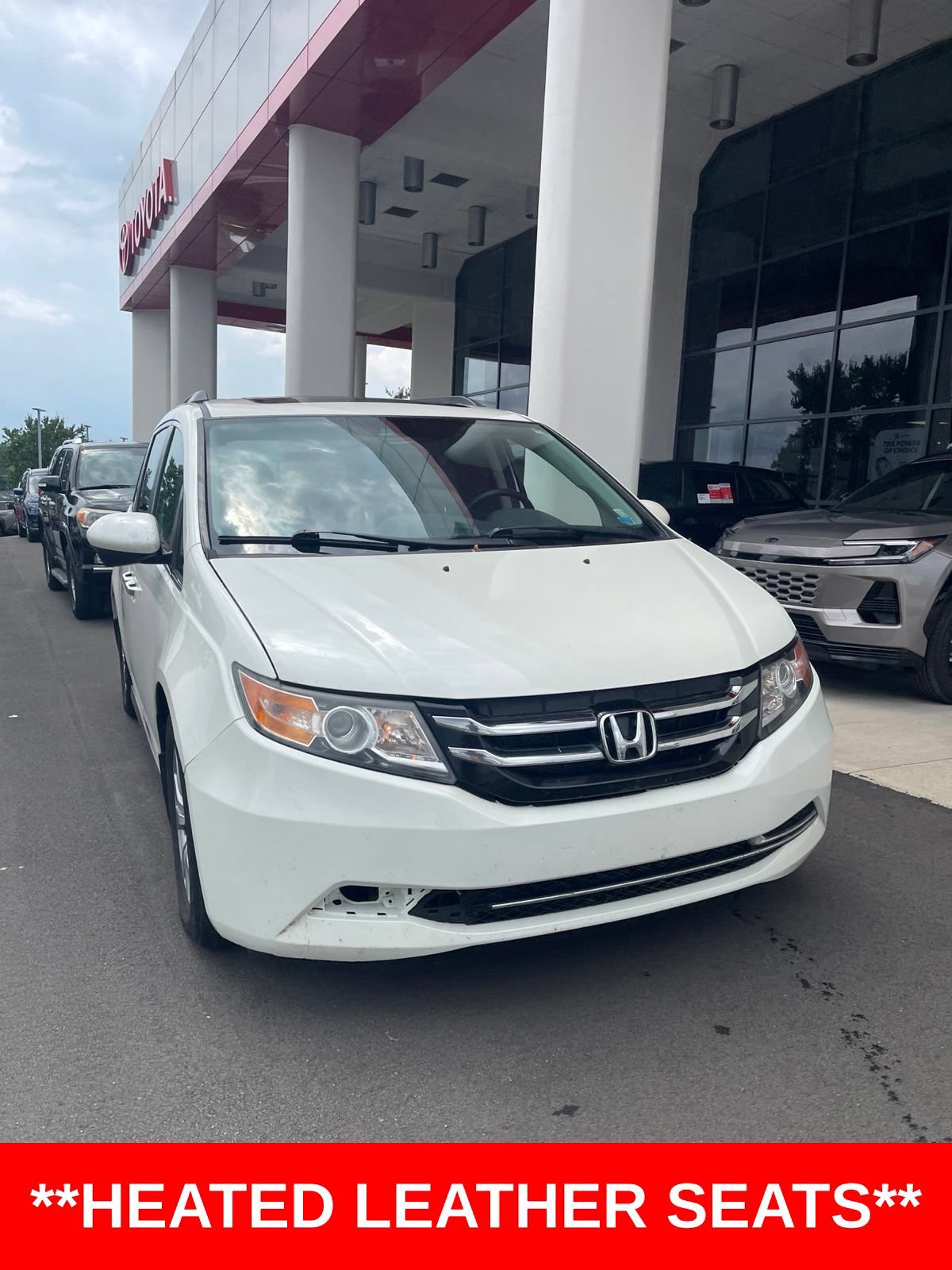 Used 2016 Honda Odyssey EX-L image 2