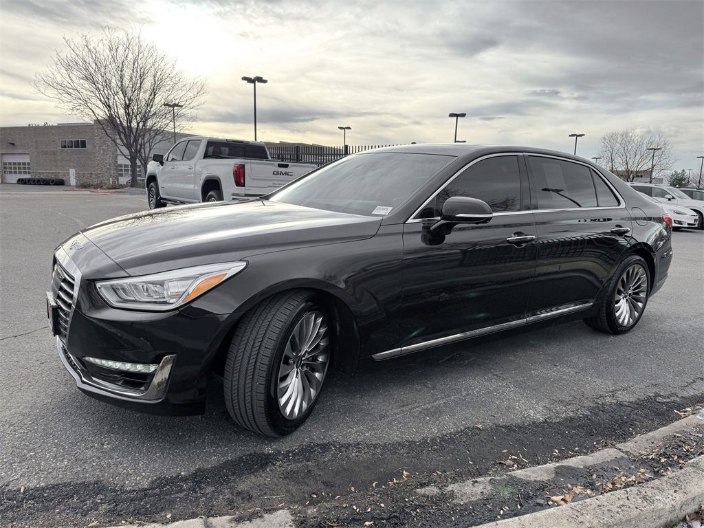 Used 2018 Genesis G90 3.3T Premium image 4