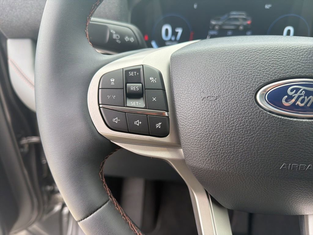 Certified 2026 Ford Explorer Active RWD image 22