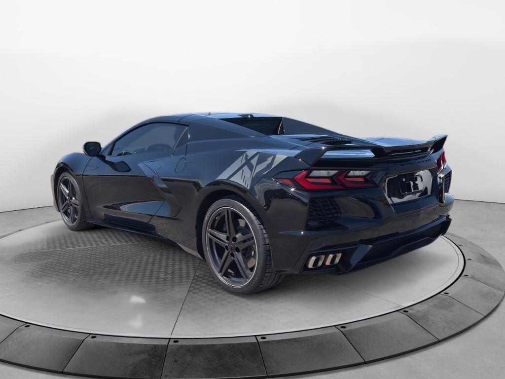 Used 2024 Chevrolet Corvette Stingray Preferred Conv w/ Z51 Performance Package RWD image 2