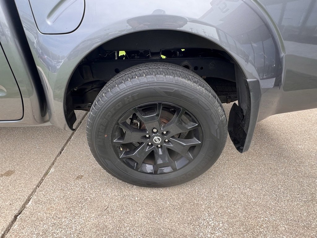 Used 2020 Nissan Frontier SV w/ Midnight Edition Floor Mats image 38