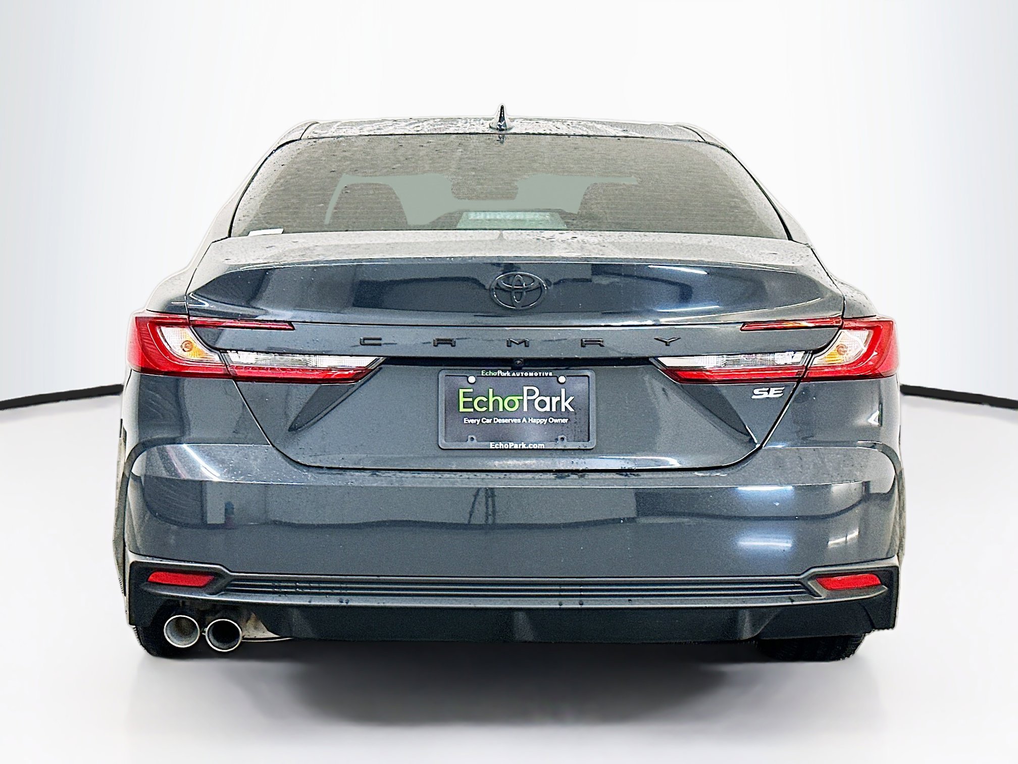 Used 2025 Toyota Camry SE w/ Convenience Package FWD image 7
