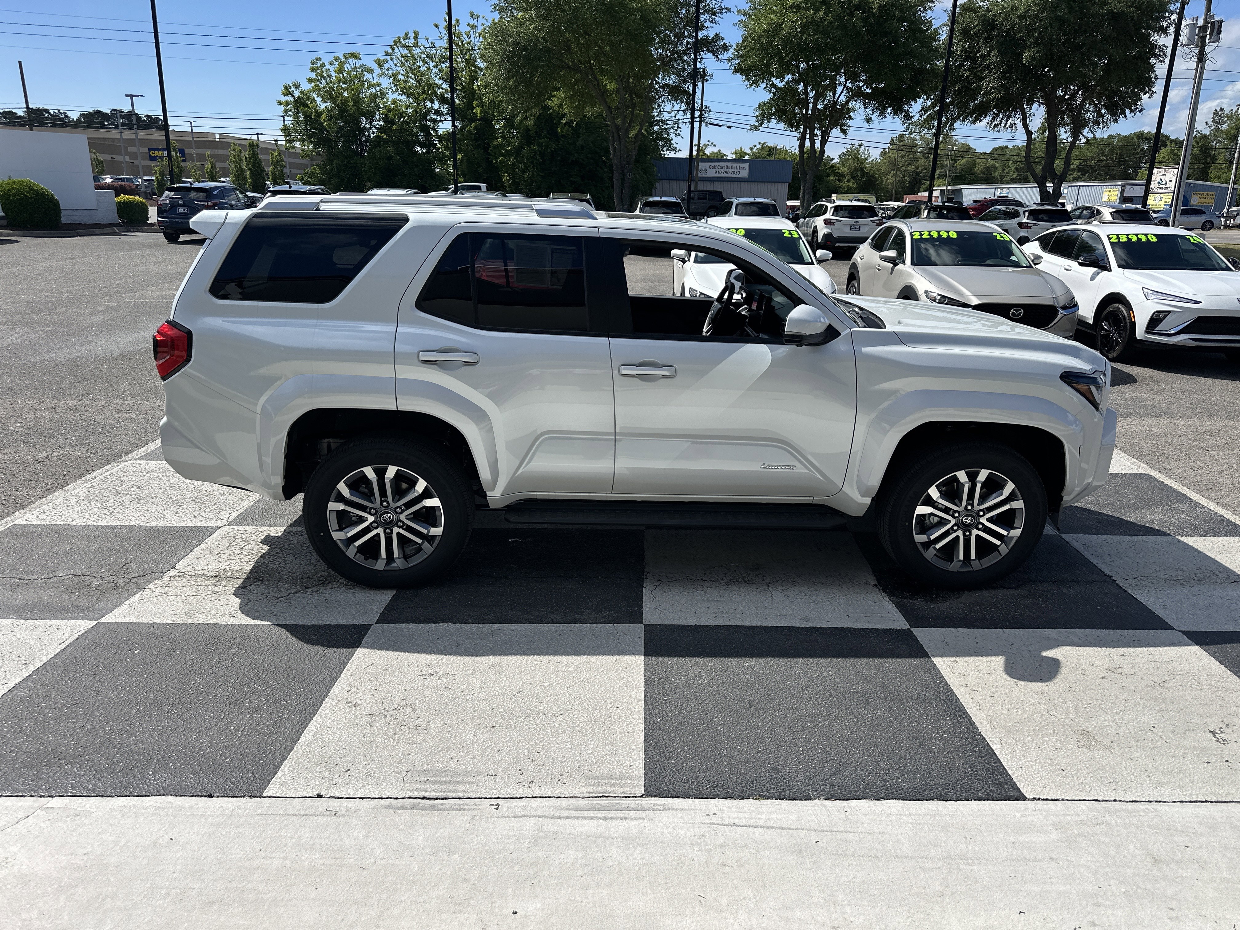 Used 2026 Toyota 4Runner Limited AWD/4WD image 3